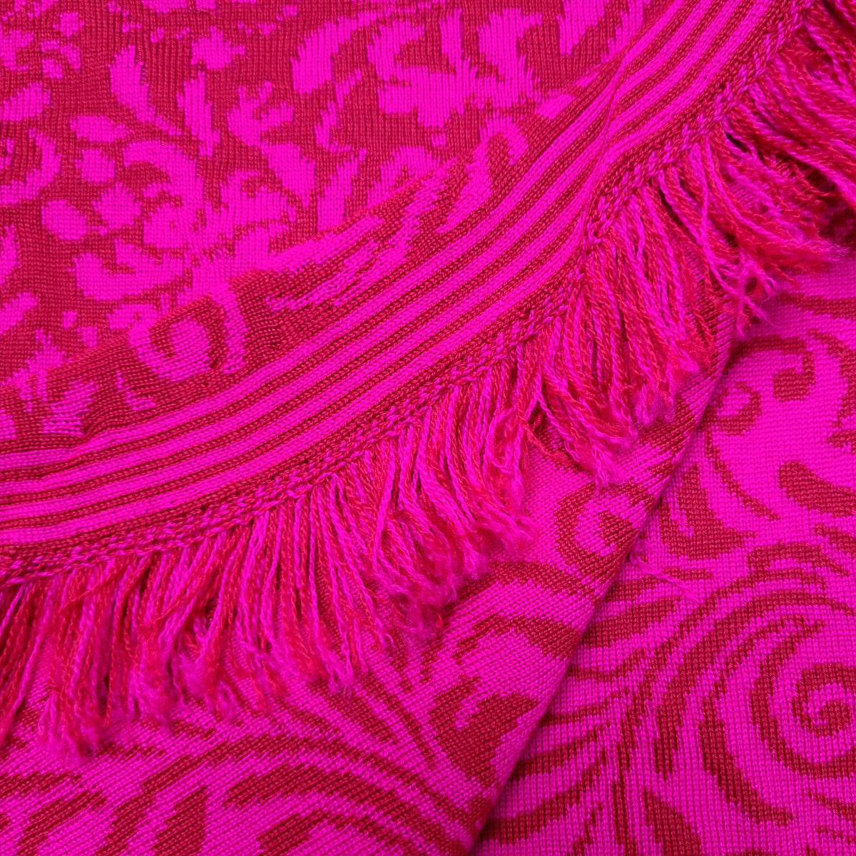 superweicher Merino Jaquard Feinstrick himbeere/dunkle Beere