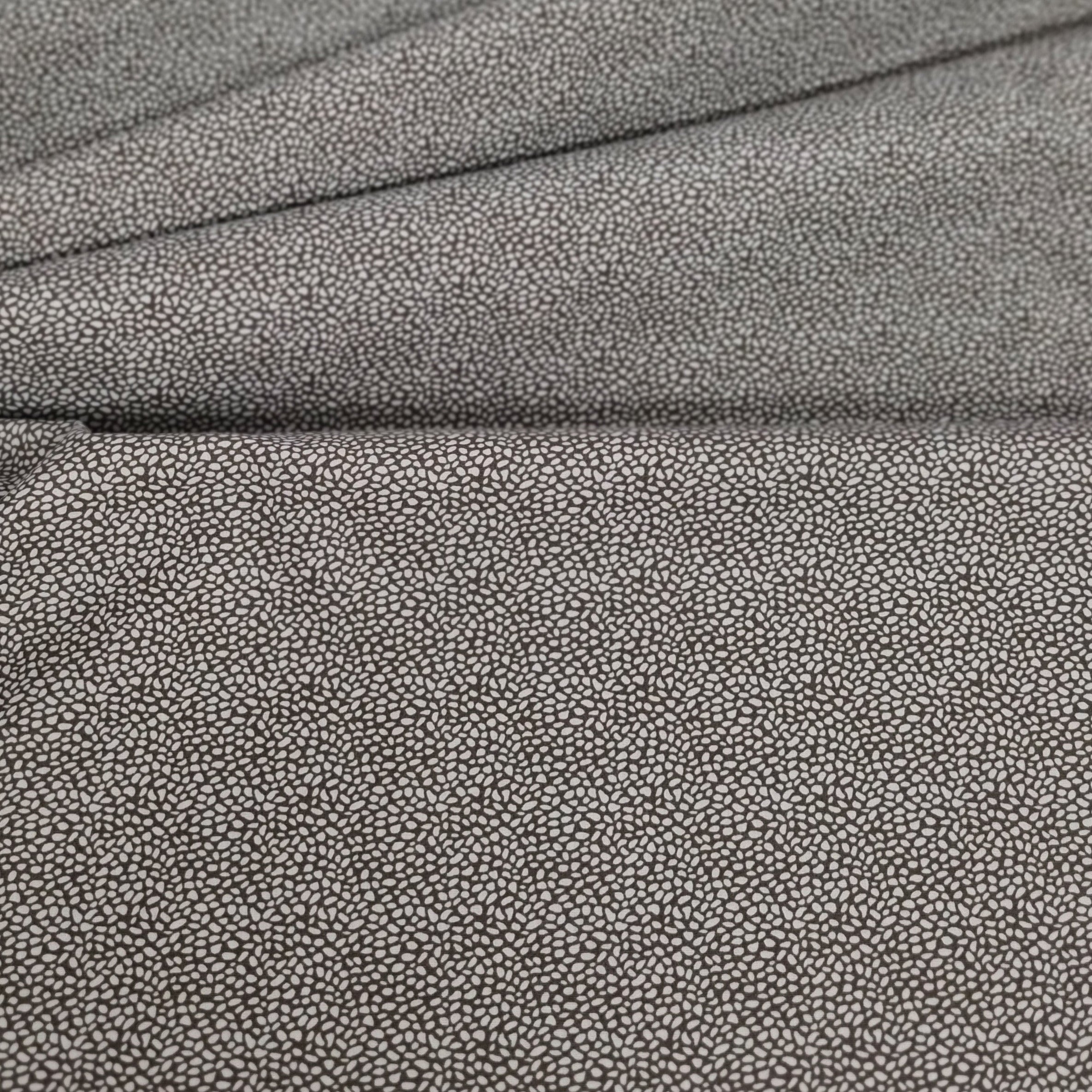 Baumwolldruck mit kleinem Muster Webstoff Malu Stoffhaus taupe/wollweiß Malu - Stoffhaus