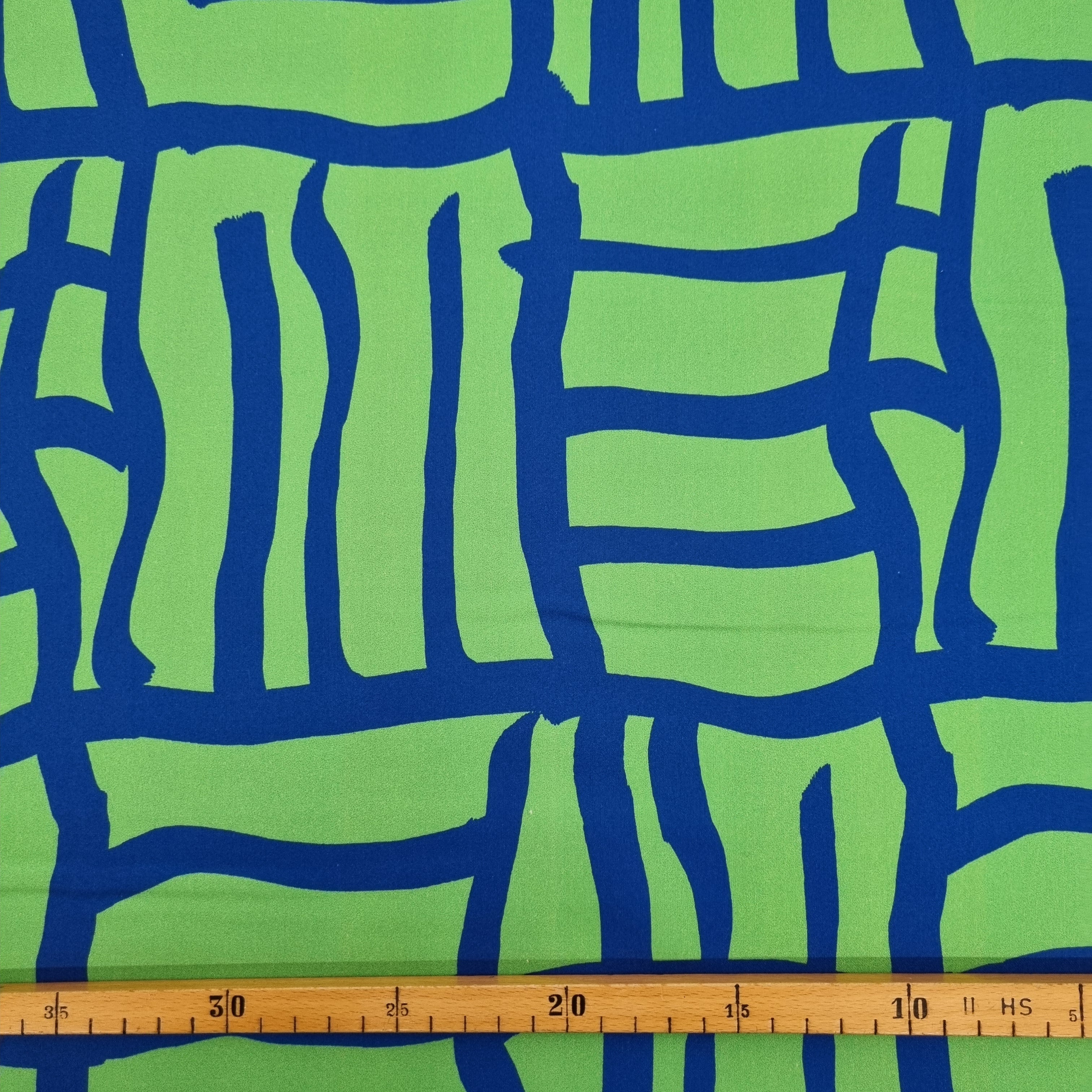Baumwollsatin grafisches Muster Viskosewebstoff, neu Malu Stoffhaus Malu - Stoffhaus