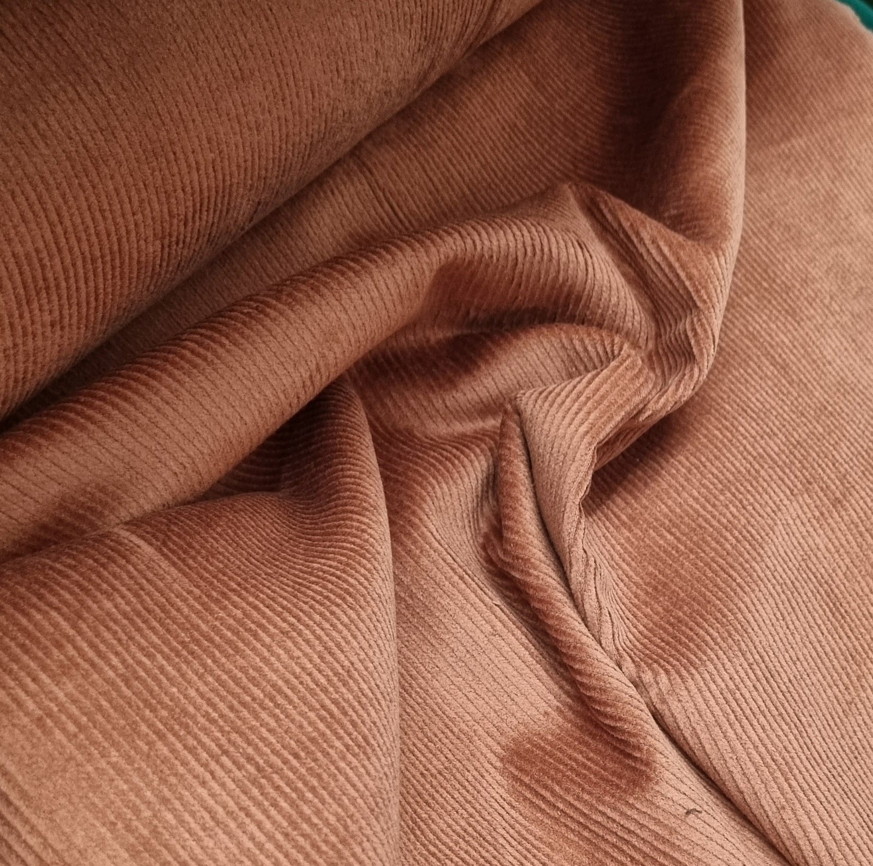 elastischer Breitcord viele Farben Cord Malu Stoffhaus - Nähschule - Atelier 24 camel Malu - Stoffhaus