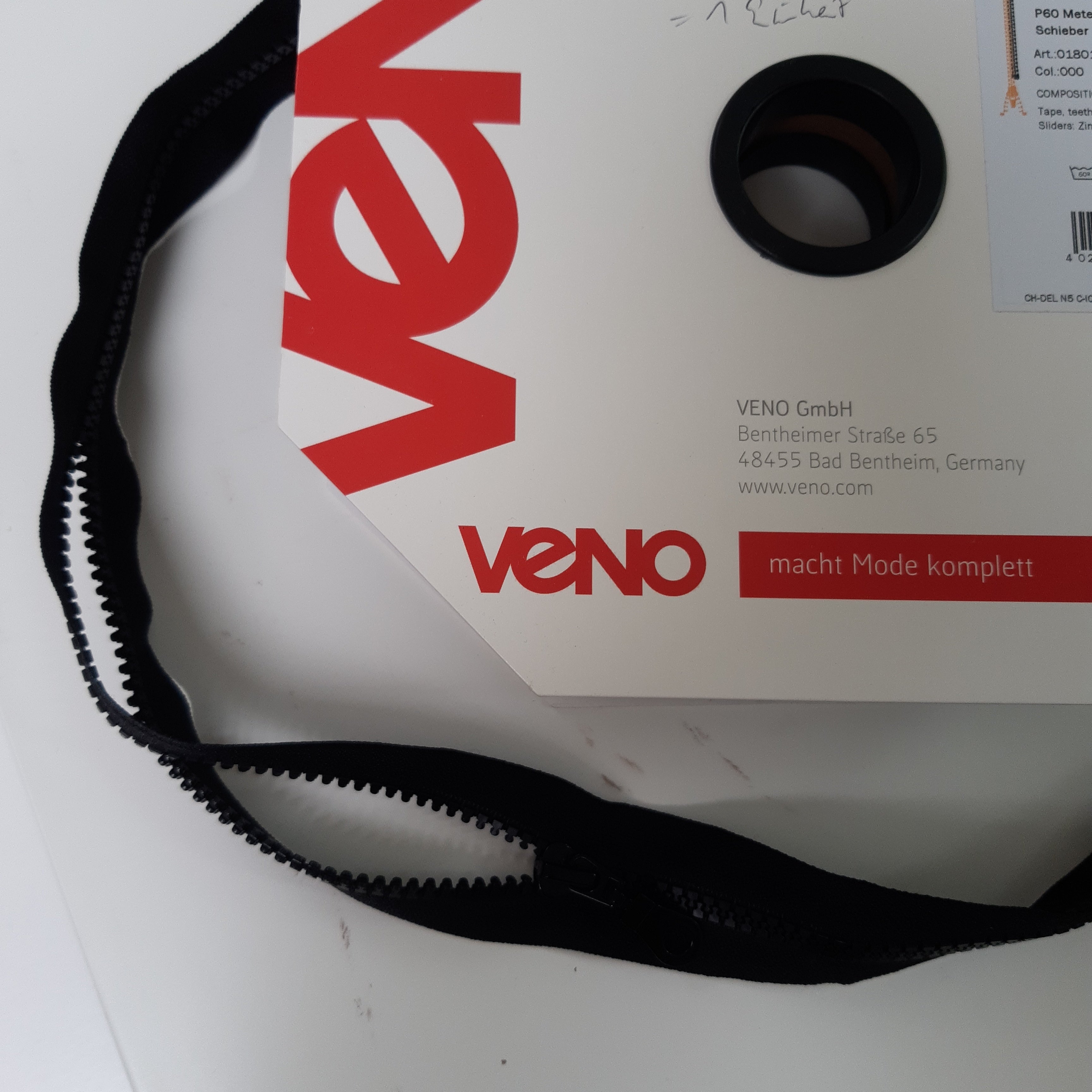 Endlosreißverschluß schwarz Plastik Endlosreißverschluß Veno Malu - Stoffhaus