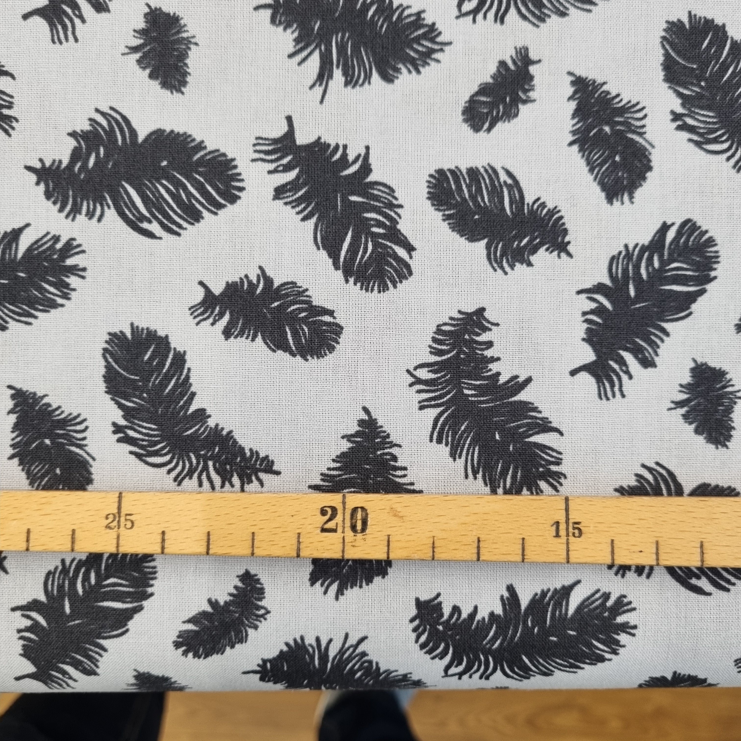 Federn grau/schwarz Westfalenstoffe Webstoff Malu Stoffhaus Malu - Stoffhaus