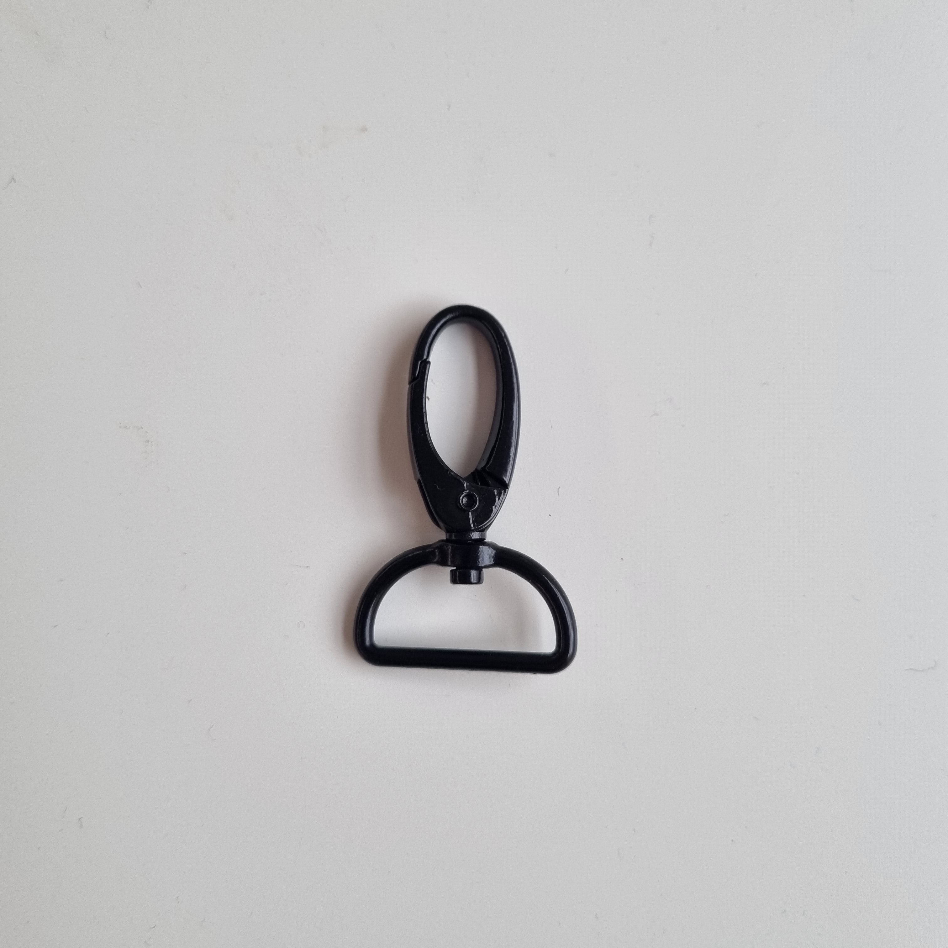 Karabiner 25mm schwarz Verschlüsse Malu Stoffhaus - Nähschule - Atelier Malu - Stoffhaus