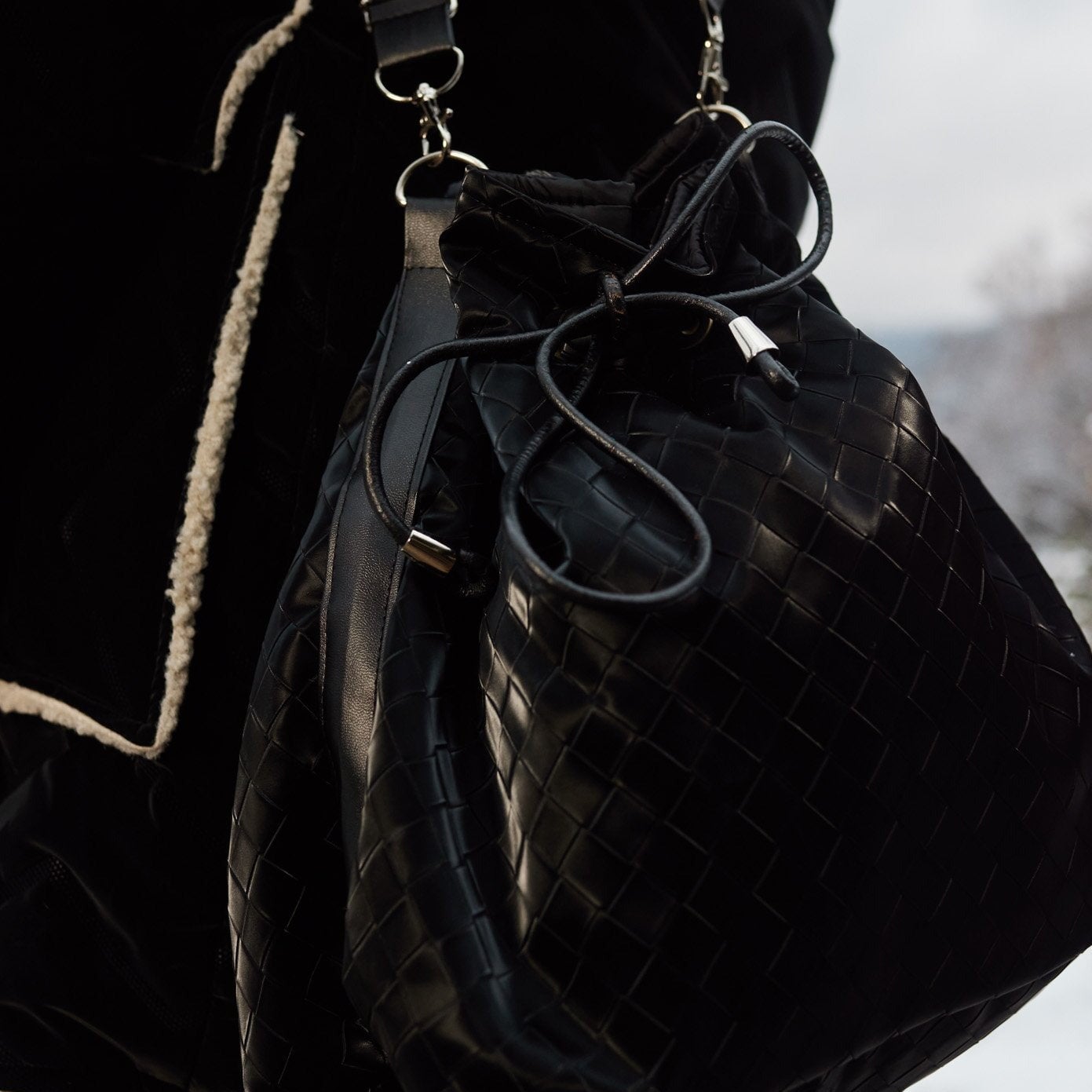 Kunstleder mit Flechtoptik schwarz Kunstleder Katia Malu - Stoffhaus