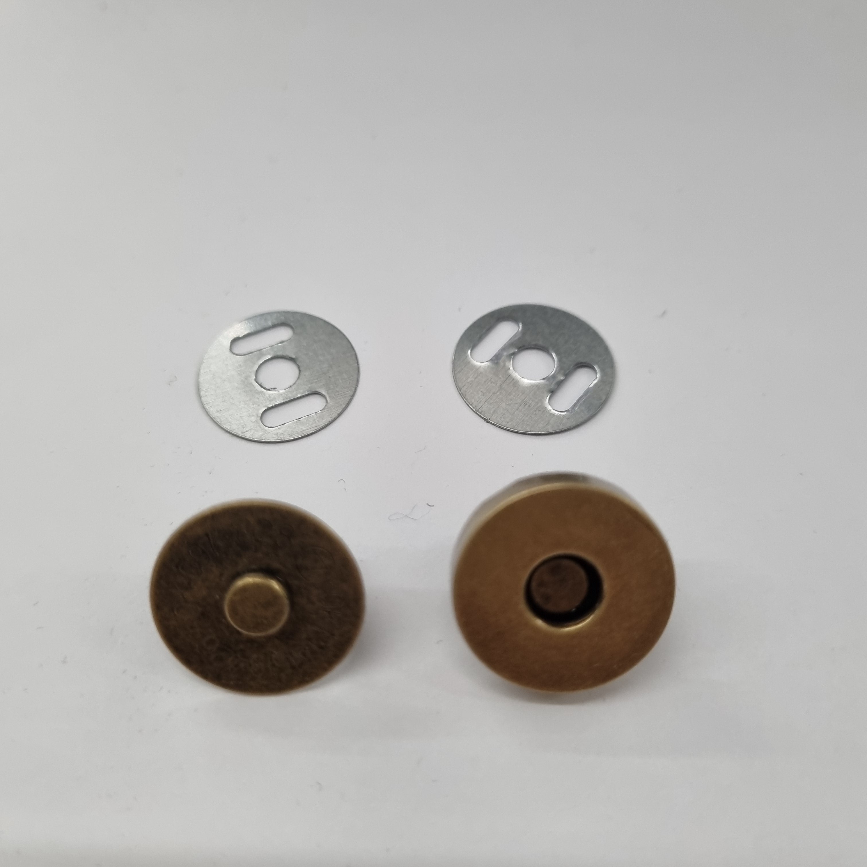 Magnetverschlüsse 19mm zwei Farben Kurzware Veno altmessing Malu - Stoffhaus