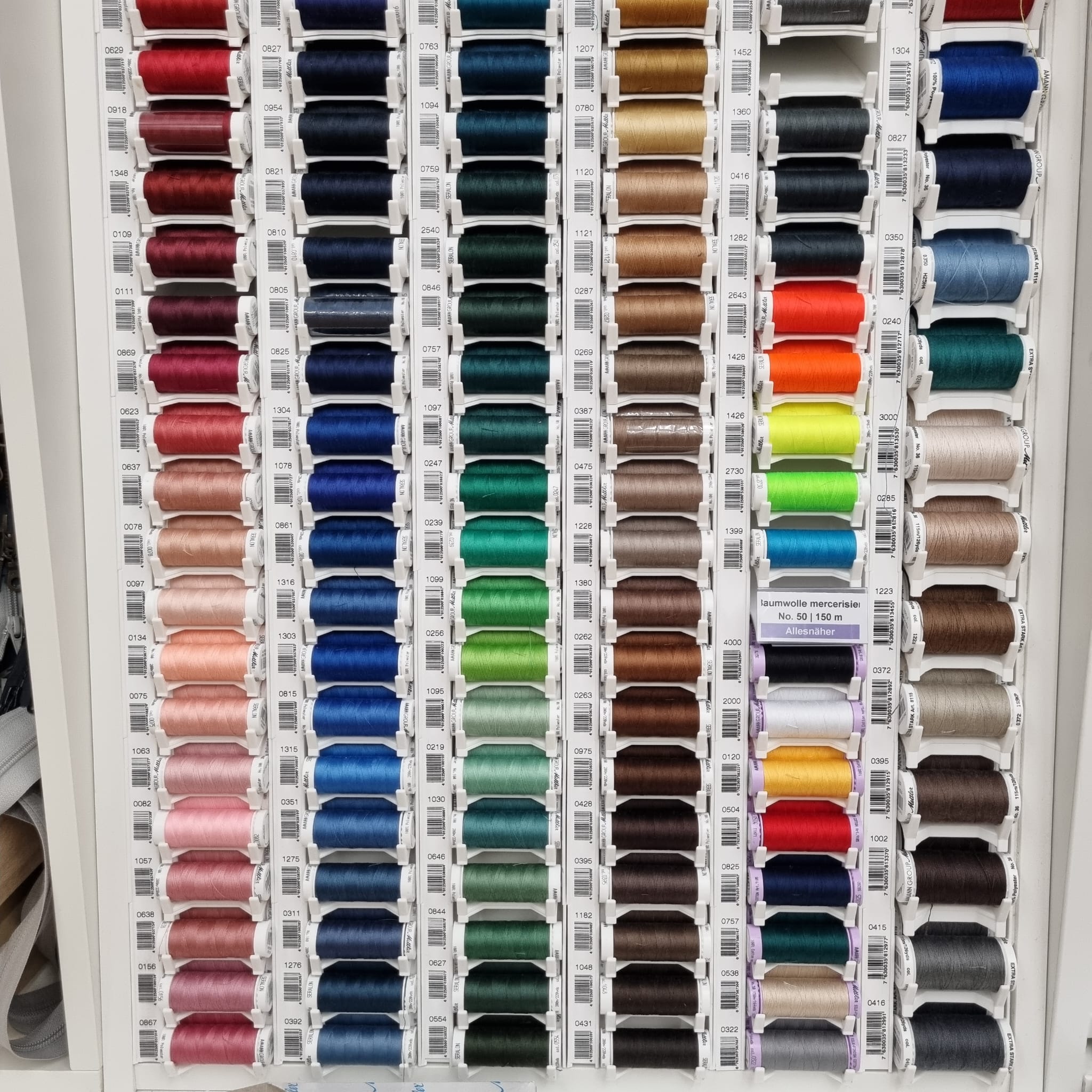 Nähfaden / Seralon 200m 2.Hälfte der Farben Garne Mettler Malu - Stoffhaus
