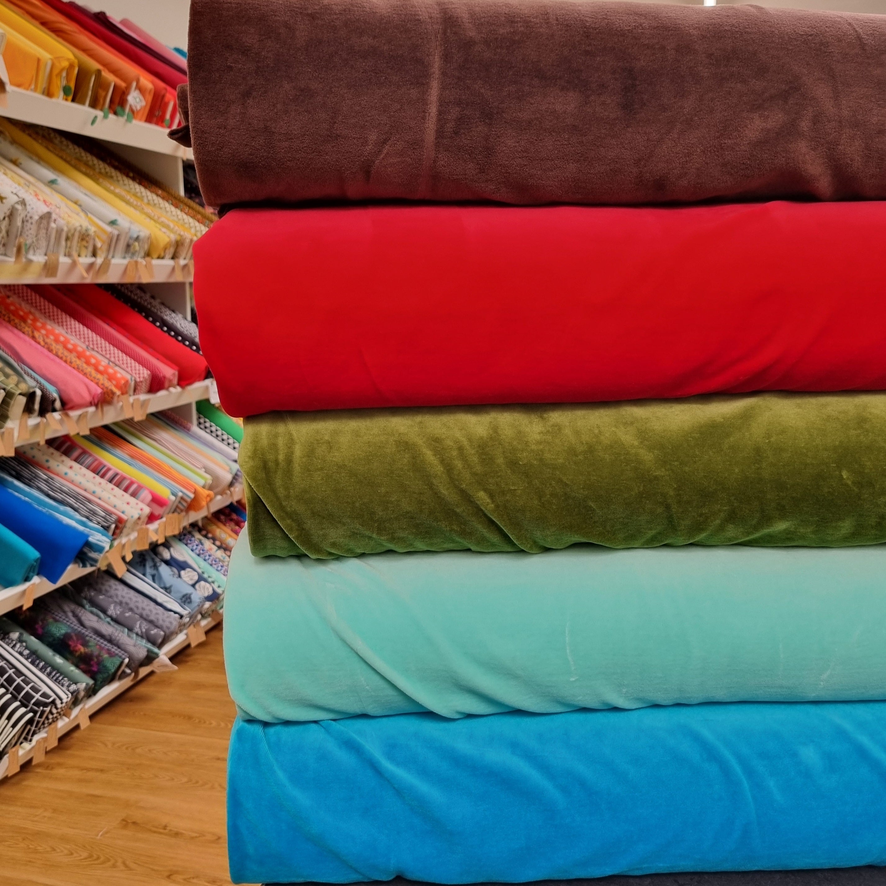 Nicky noch mehr Farben Sweat, neu Malu Stoffhaus - Nähschule - Atelier Malu - Stoffhaus