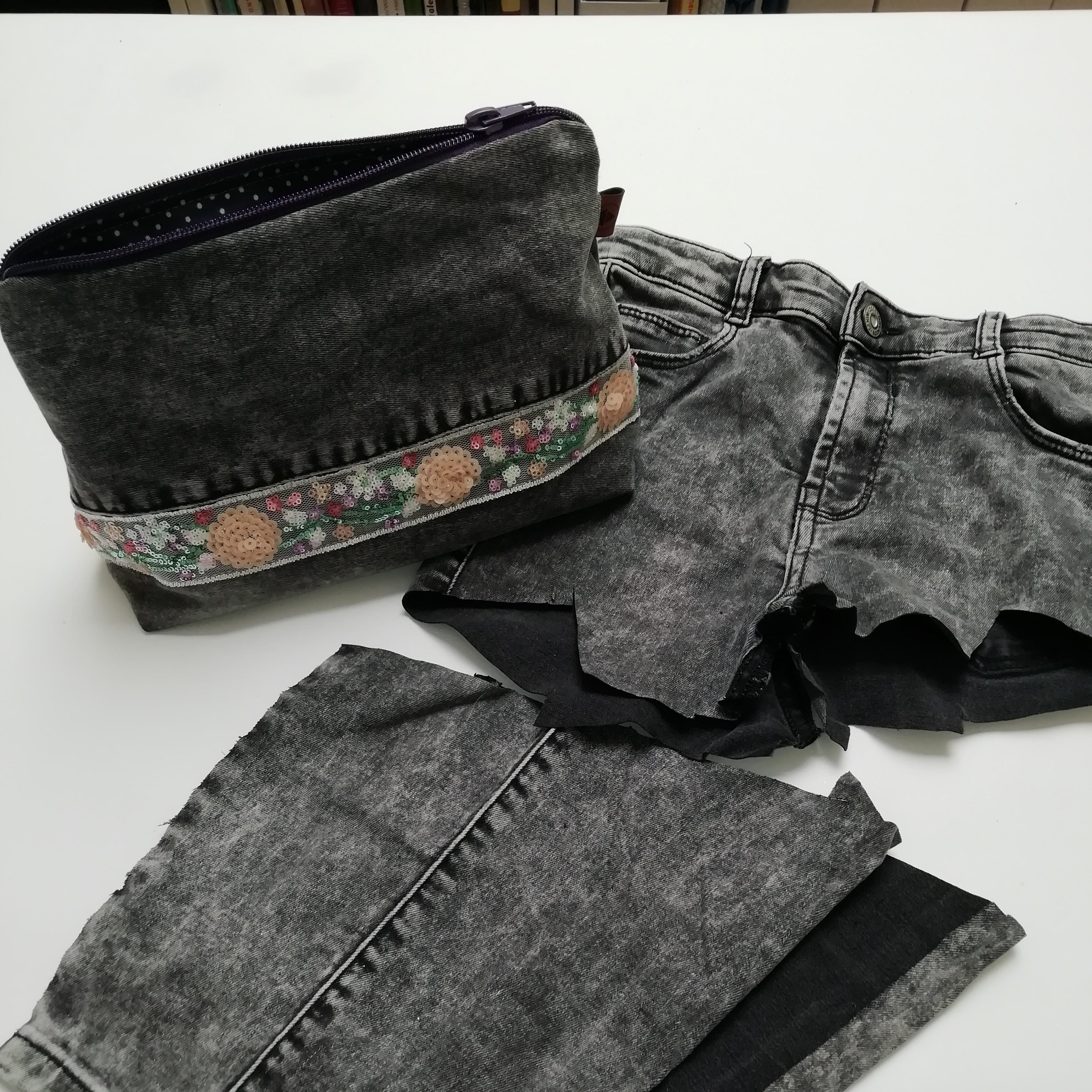 Palliettenband Blumen Verschlüsse Malu Stoffhaus - Nähschule - Atelier Malu - Stoffhaus