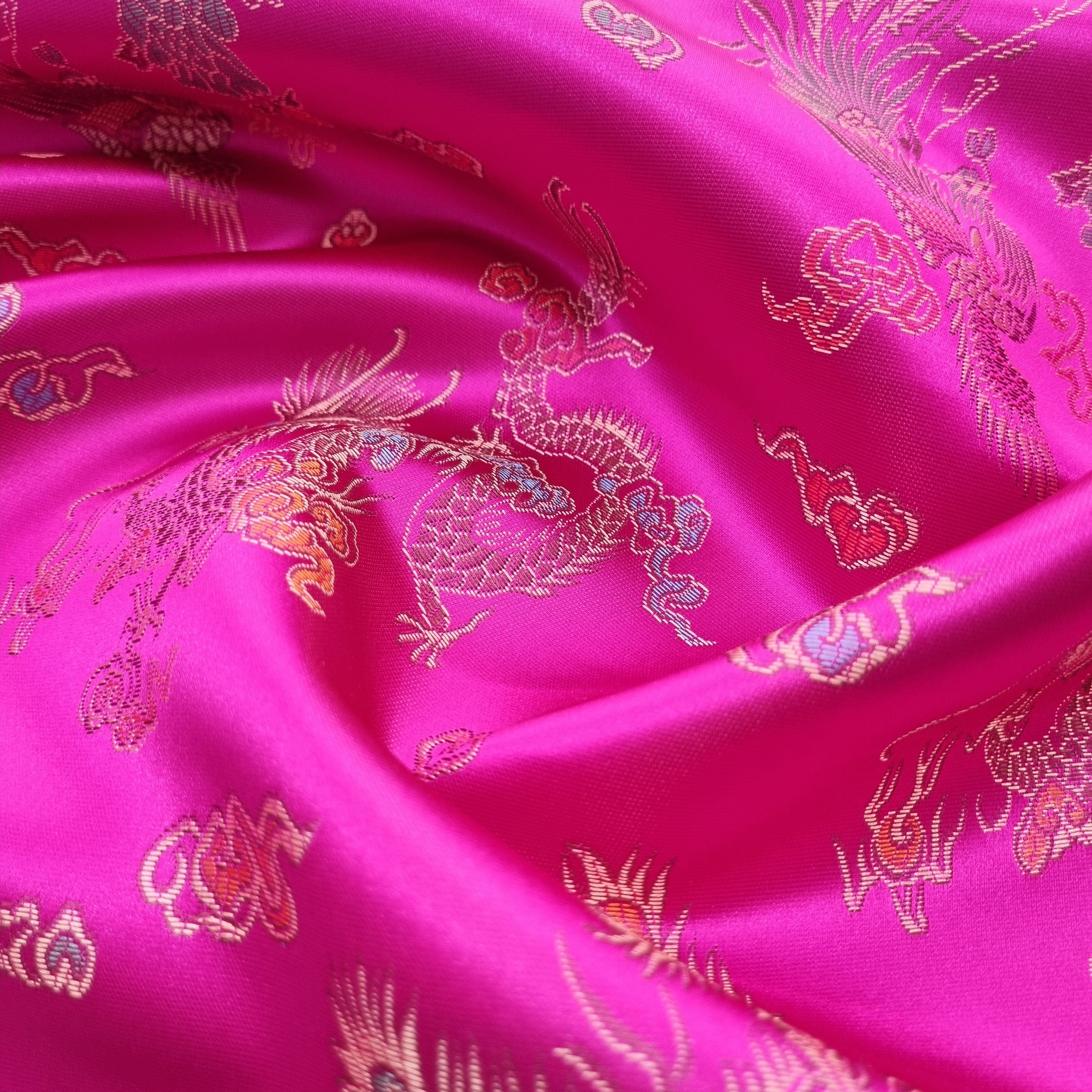 Brokat mit Drachen Webstoff, neu Knipidee International B.V. Malu - Stoffhaus