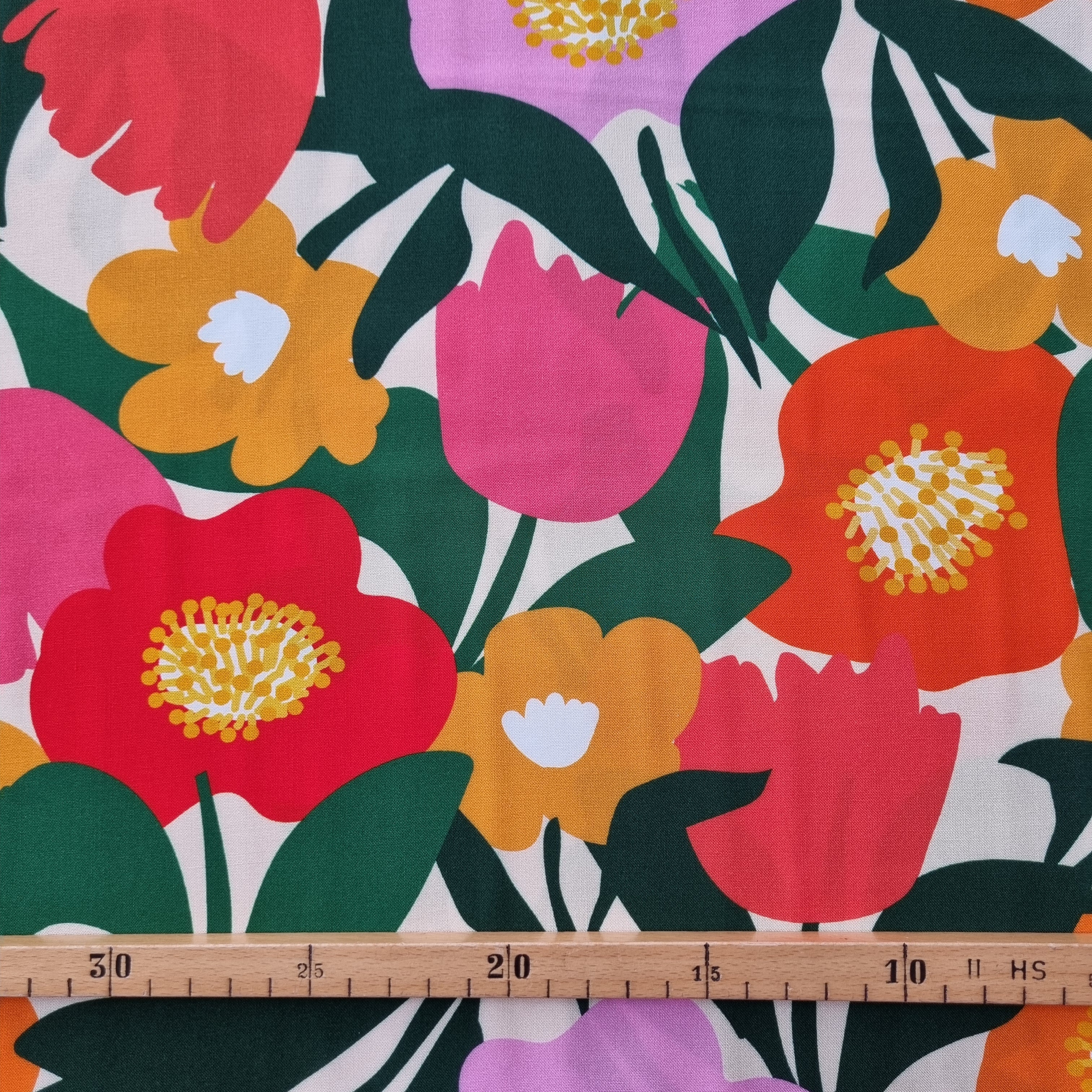 große Blumen auf Viskosewebstoff Viskosewebstoff, neu Domotex Malu - Stoffhaus