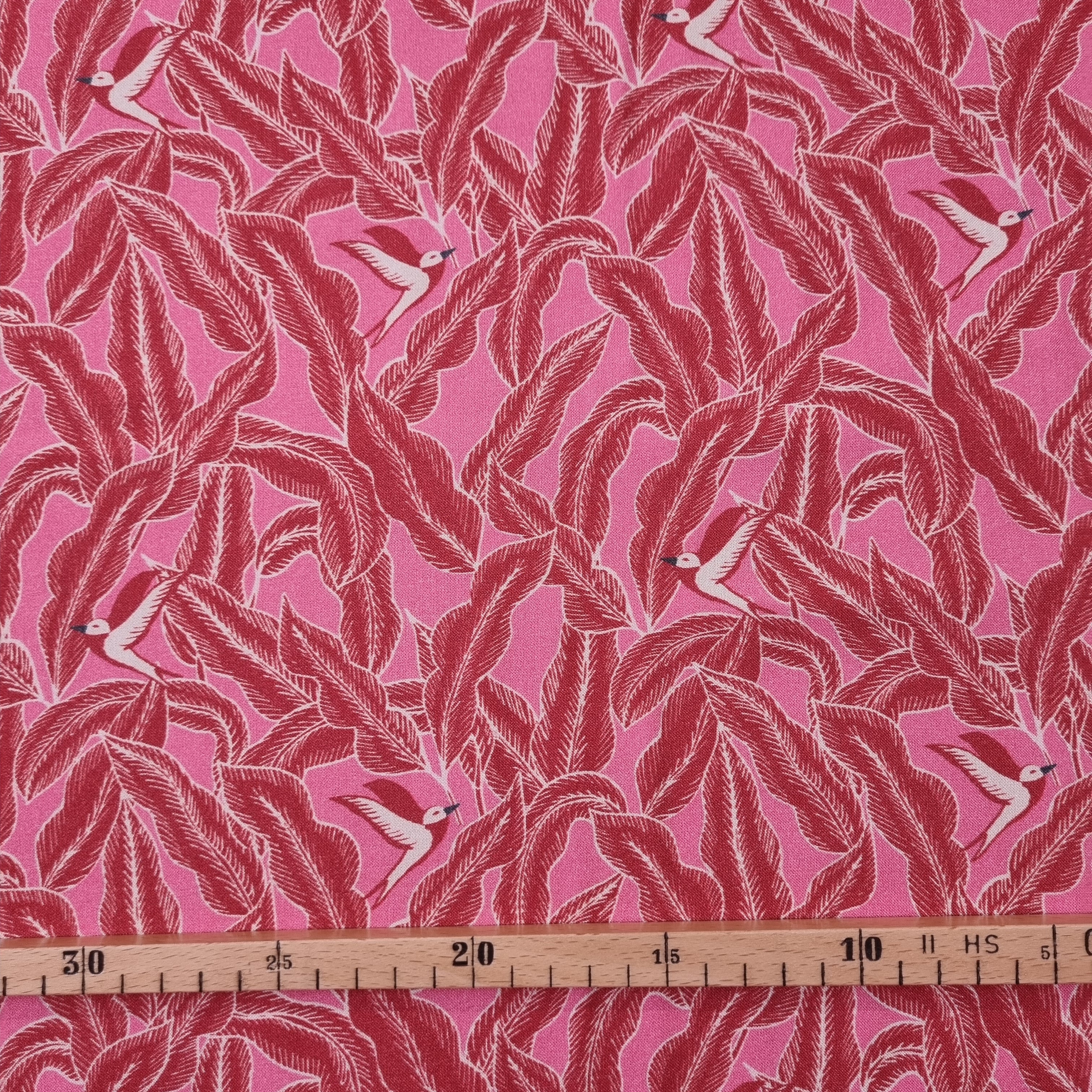 kleine Vögel und Blätter auf Viskosewebstoff Viskosewebstoff, neu Domotex Malu - Stoffhaus