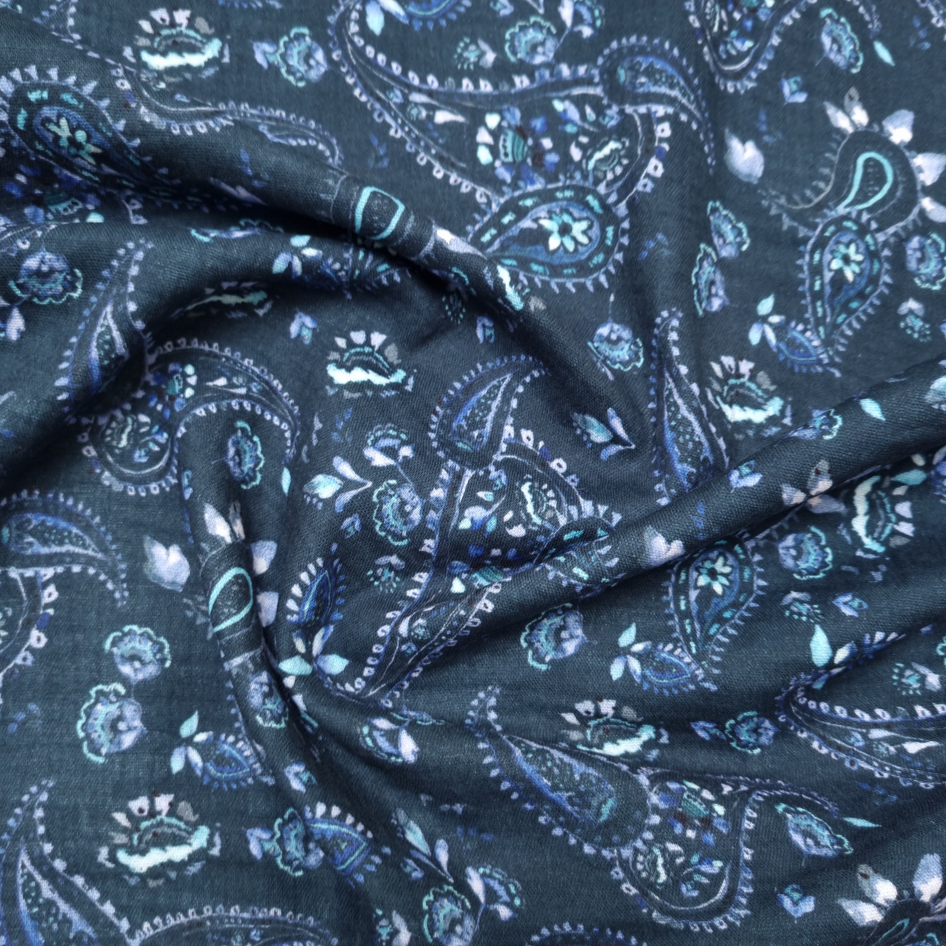 Musselin mit blauem Paisleymuster Musselin, neu Malu Stoffhaus - Nähschule - Atelier Malu - Stoffhaus