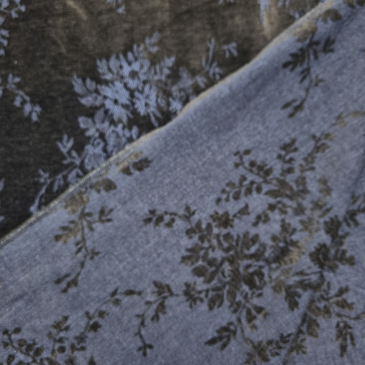 Samt und Jeansjaquard mit Blumen Jeans, neu Verhees Malu - Stoffhaus