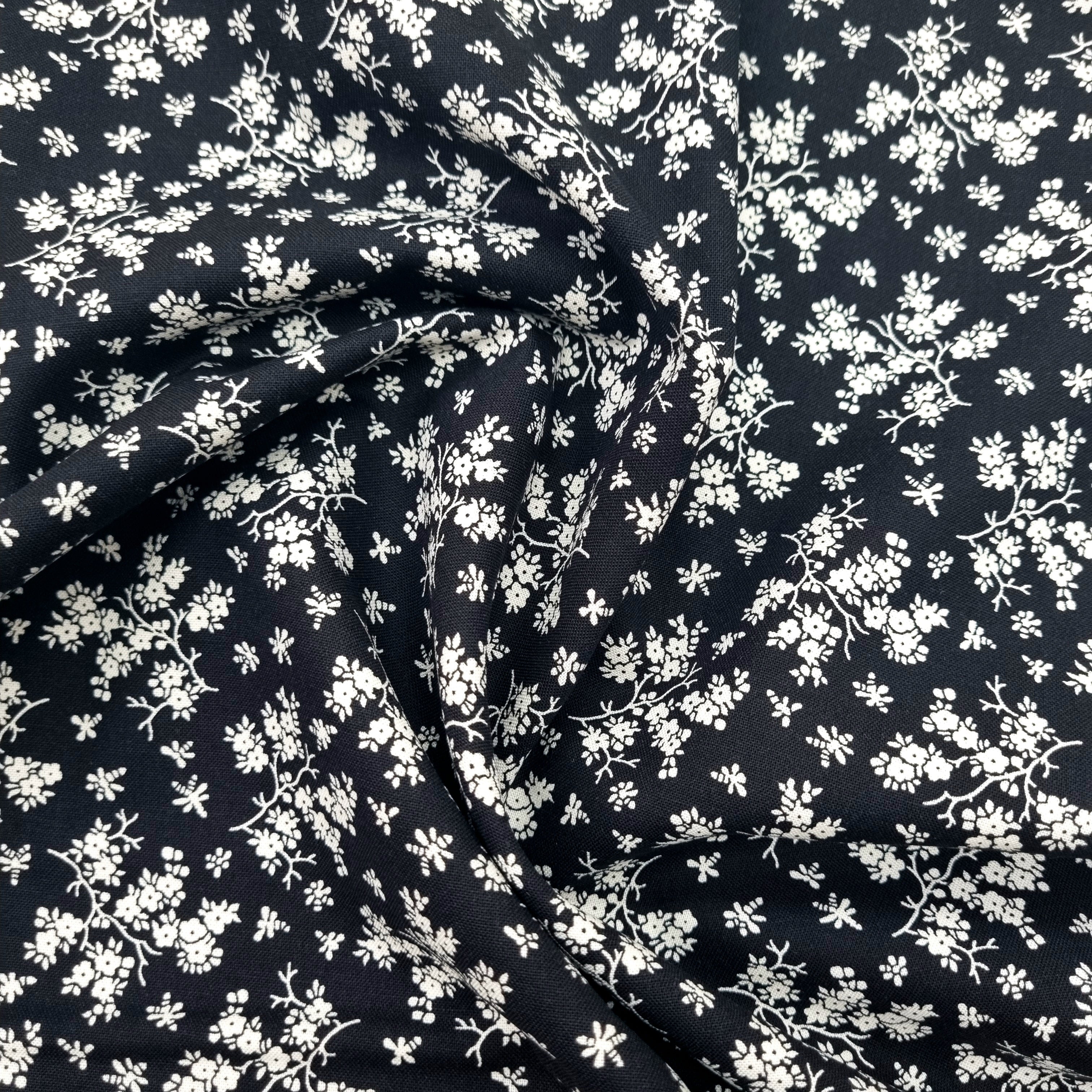 schwarz/weiß Blumendruck Webstoff Malu Stoffhaus Malu - Stoffhaus